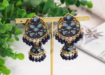 Duże orientalne kolczyki jhumki kolor złoty niebieski dzwonki malowane boho