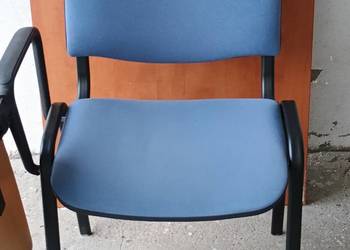 Krzesło ISO konferencyjne niebieskie z pulpitem Dostępne 40 sztuk