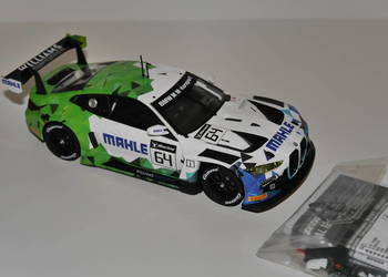 Carrera Digital 124 BMW M4 GT3 Mahle Racing Team + szczotki stykowe