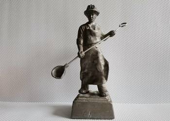Stara duża figurka metalowa Hutnik, PRL
