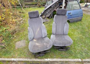 Fotele przednie Renault R11