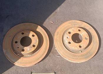 Tarcze Hamulcowe Przód l-p Audi A4 B5 (a-15)