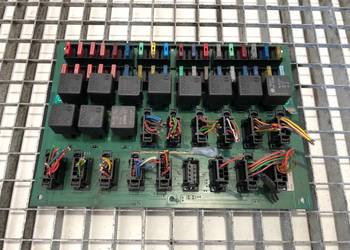 SKRZYNKA BEZPIECZNIKÓW VOLVO FH12 8144144 Ciągnik siodłowy 12.1 379KM