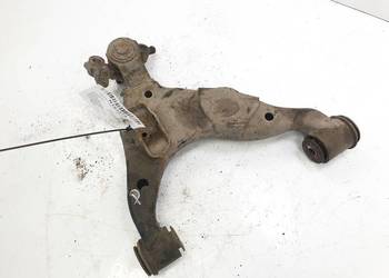 WAHACZ DOLNY PRZEDNI PRAWY TOYOTA FJ CRUISER