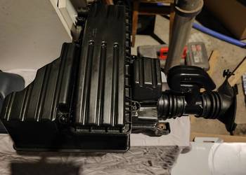 Obudowa filtra powietrza Hondy Jazz 2002