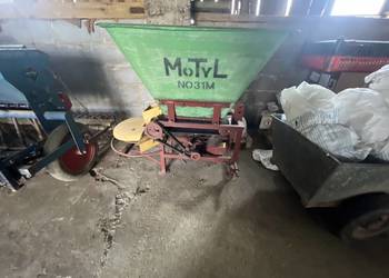 rosziewacz nawozu motyl