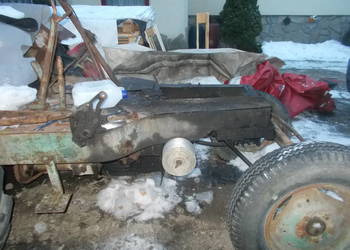 Traktor, ciągnik rolniczy   cena 1600 zll bez silnika