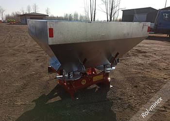 Ocynkowany Rozsiewacz do nawozów Strumyk #2  400 l 600 l 800 litrów