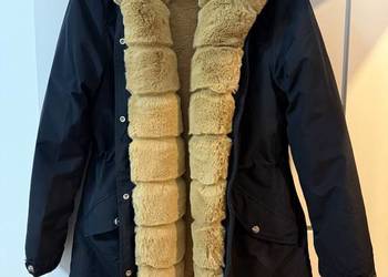 Zimowa parka z futrem • Rozmiar L • Nowa z metką