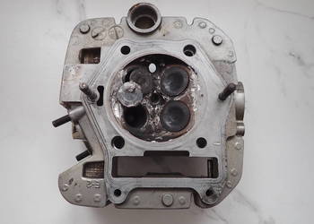 Głowica Uszkodzona Do Regeneracji Suzuki DR 650 SP43 90-95r