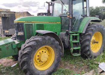 John Deere 7700  Deutz Fahr AgroStar DX6.71  JCB