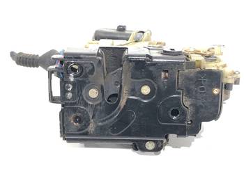 ZAMEK DRZWI PRAWY TYŁ VW PASSAT B5 FL Sedan/Limuzyna 3B4839016M 00-05