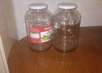 Sprzedam używane słoiki4 l z nową nakrętką