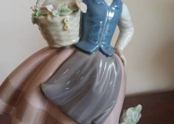 Figurka dziewczynki z kwiatami. Lladro. Jose Puche