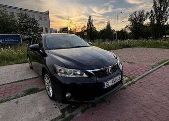 Sprzedaż Lexusa CT200h z 2011 roku w bardzo dobrym stanie technicznym