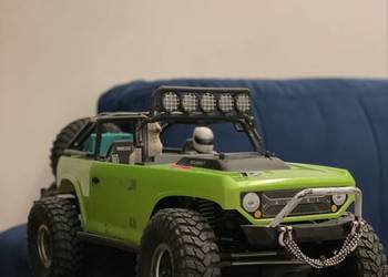 Sprzedam model rc Axial 1 scx 10
