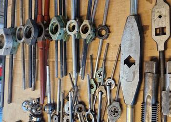 Narzynki Gwintowniki Oprawki Pokrętła