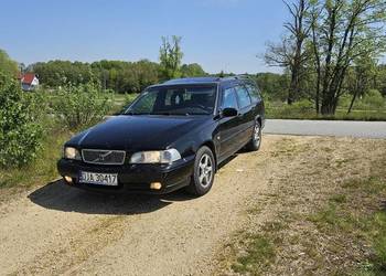 Volvo v 70