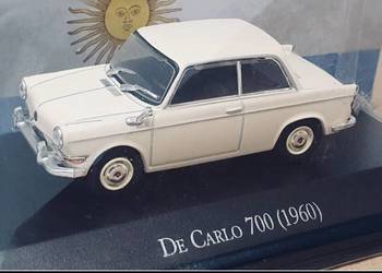 Model De Carlo 700 (BMW 700) kremowy skala 1:43 IXO