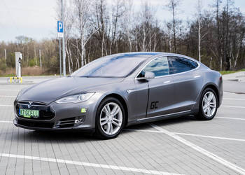 Tesla Model S90D