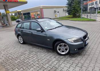 BMW SERI 3 E91 2008
