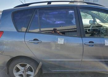 DRZWI PRAWE TYŁ TOYOTA COROLLA VERSO
