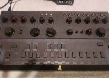 Behringer TD-3 MO black - synth analogowy na gwarancji