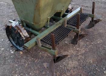 Sadzarka do ziemniaków Akpil biedaszki