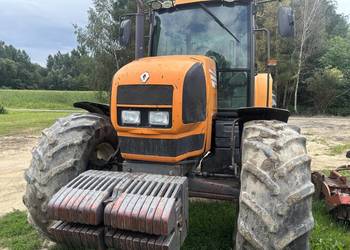Renault Ares 720 rz