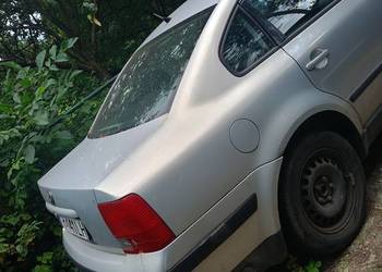 Syndyk sprzeda VOLKSWAGEN Passat B5 1.6 MR`96 E2