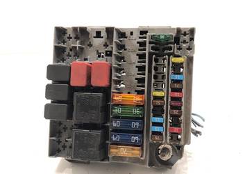 SKRZYNKA BEZPIECZNIKÓW FIAT PANDA II 46841645 Hatchback 1.1 54KM MODUŁ