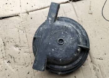 Audi 80 B3 B4  ZAŚLEPKA LAMPY PRZEDNIEJ DEKIELEK OSŁONA ŻARÓWEK