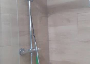 Komplet prysznicowy z baterią termostatyczną
