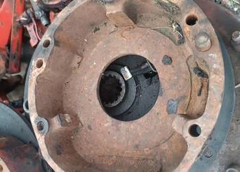 OBUDOWA HAMULCA RĘCZNEGO MTZ (BĘBEN HAMULCA)