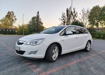 Opel Astra J 1.3 CDTI 95 KM | 2011 | Kombi