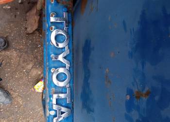 Znaczki TOYOTA oraz HILUX Znaczki TOYOTA oraz HILUX