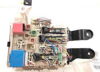 SKRZYNKA BEZPIECZNIKÓW TOYOTA AVENSIS T27 82730-05140 Kombi 09-18 2.2