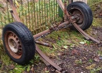 sprzedam oś na przyczepkę