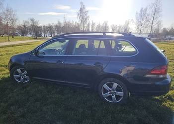 VW Golf VI Variant 1.6 TDI DSG – Skóra, Kamera, LED