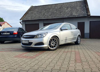 OPEL Astra H GTC 1.6 Nowy rozrząd, sprzęgło i zawieszenie