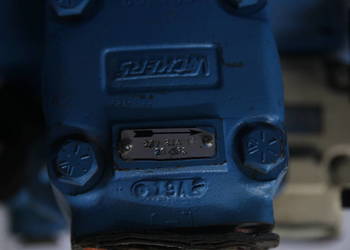 vickers 20V 21A 1A