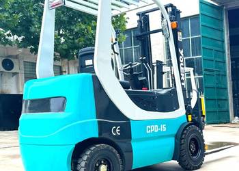 Nowy nie używany "YET U-CPD15A / 1500 kg"- ELEKTRYCZNY WÓZEK WIDŁOWY.