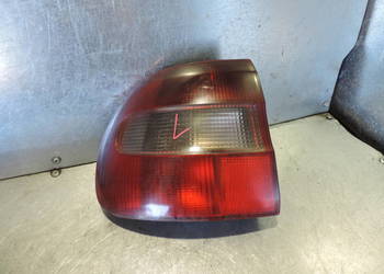 VOLVO V40 I LAMPA LEWY TYŁ