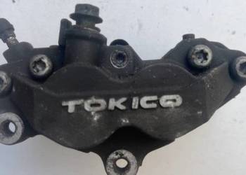 Zacisk hamulcowy przód lewy Suzuki GSR 600