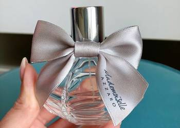 Butelka po perfumach Azzaro Mademoiselle dla kolekcjonerów