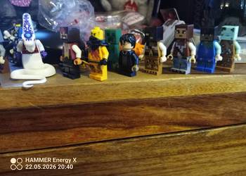 Kolekcja figurek lego