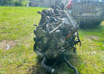 Silnik 1.9 TDI bxe  skrzynia biegów 6 osprzęt wszystkie części z golfa 5