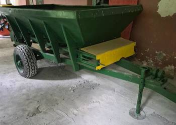 Rozsiewacz nawozów i wapna RCW-3 Agromet 3-tony RAD-MASZ Opoczno, Druchowo