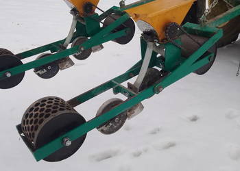 Siewnik siewniki do warzyw pietruszki marchwi cebuli buraczka