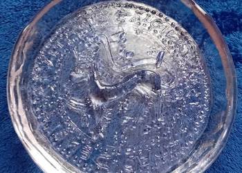 Skandynawska miseczka - przybornik stylizowana na średniowieczną monetę.